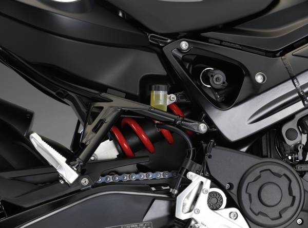 BMW Motorrad F 800 Rクリス・ファイファー・エディションを発表