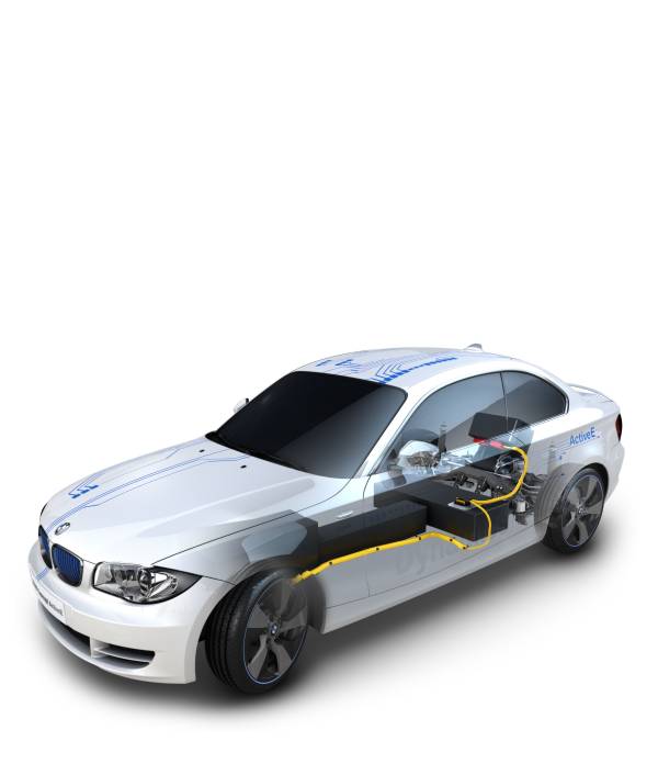 BMW Panoramic Vision : le nouvel affichage tête haute BMW, qui s'étend sur  toute la largeur du pare-brise, sera disponible dès 2025.