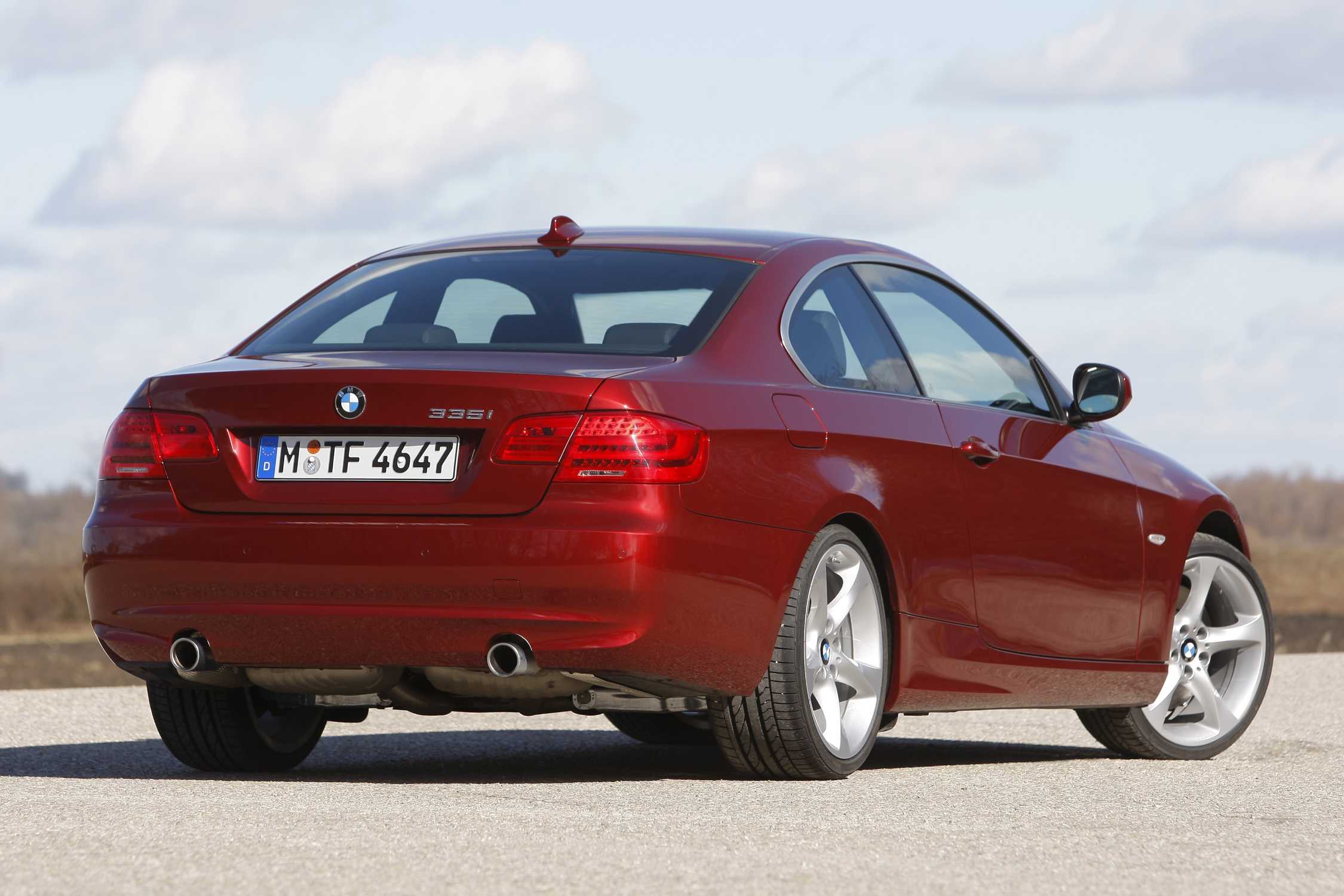 The New BMW 3 Series Coupe (03/2010)