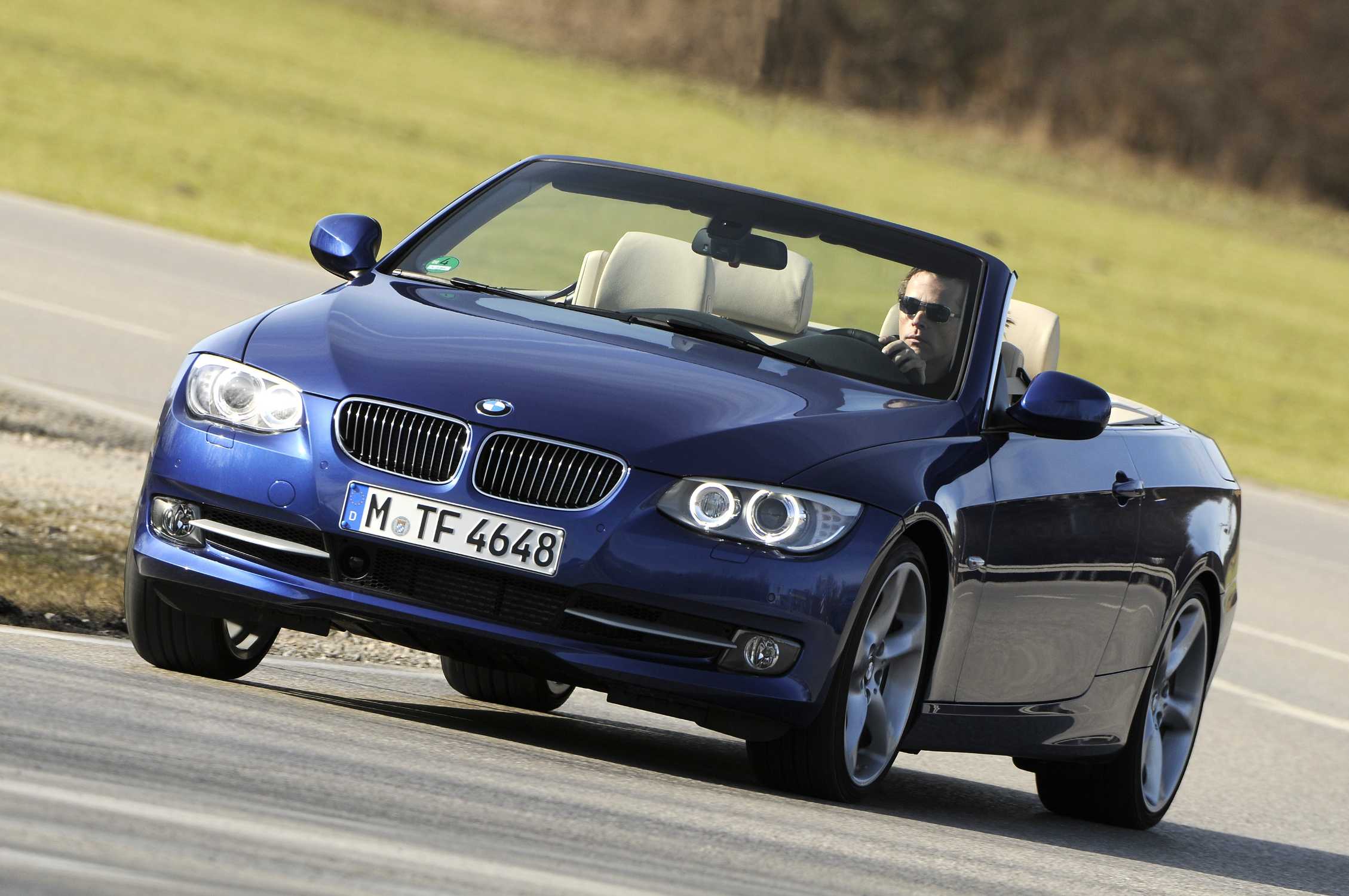 The new BMW 3 Series Convertible (03/2010)