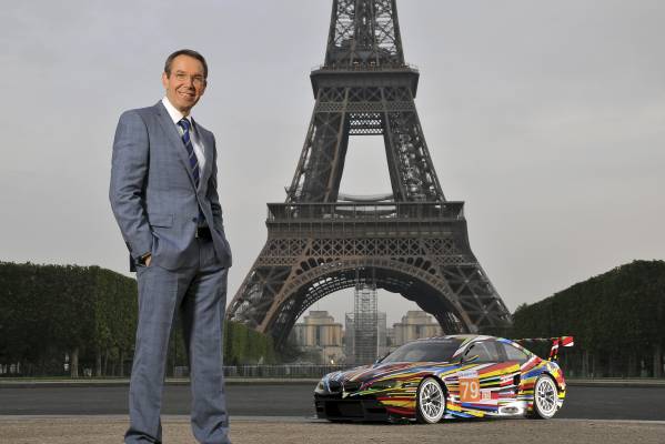 BMWアート・カー・コレクションを網羅する初の出版物 豊富な写真