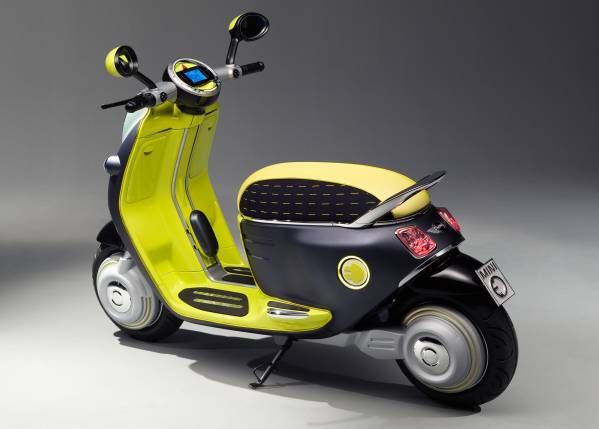 driving fun with zero emissions: The MINI Scooter E
