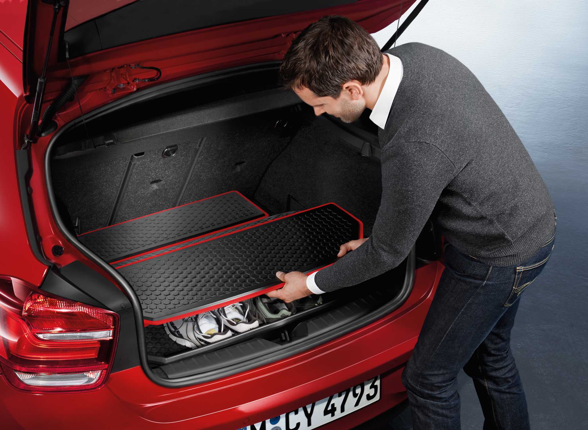 BMW 1 Series - Accessories fitted luggage compartment mat Sport Line  (09/2011)