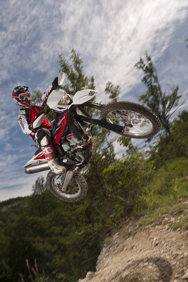 Husqvarna TE449: evolution of the species