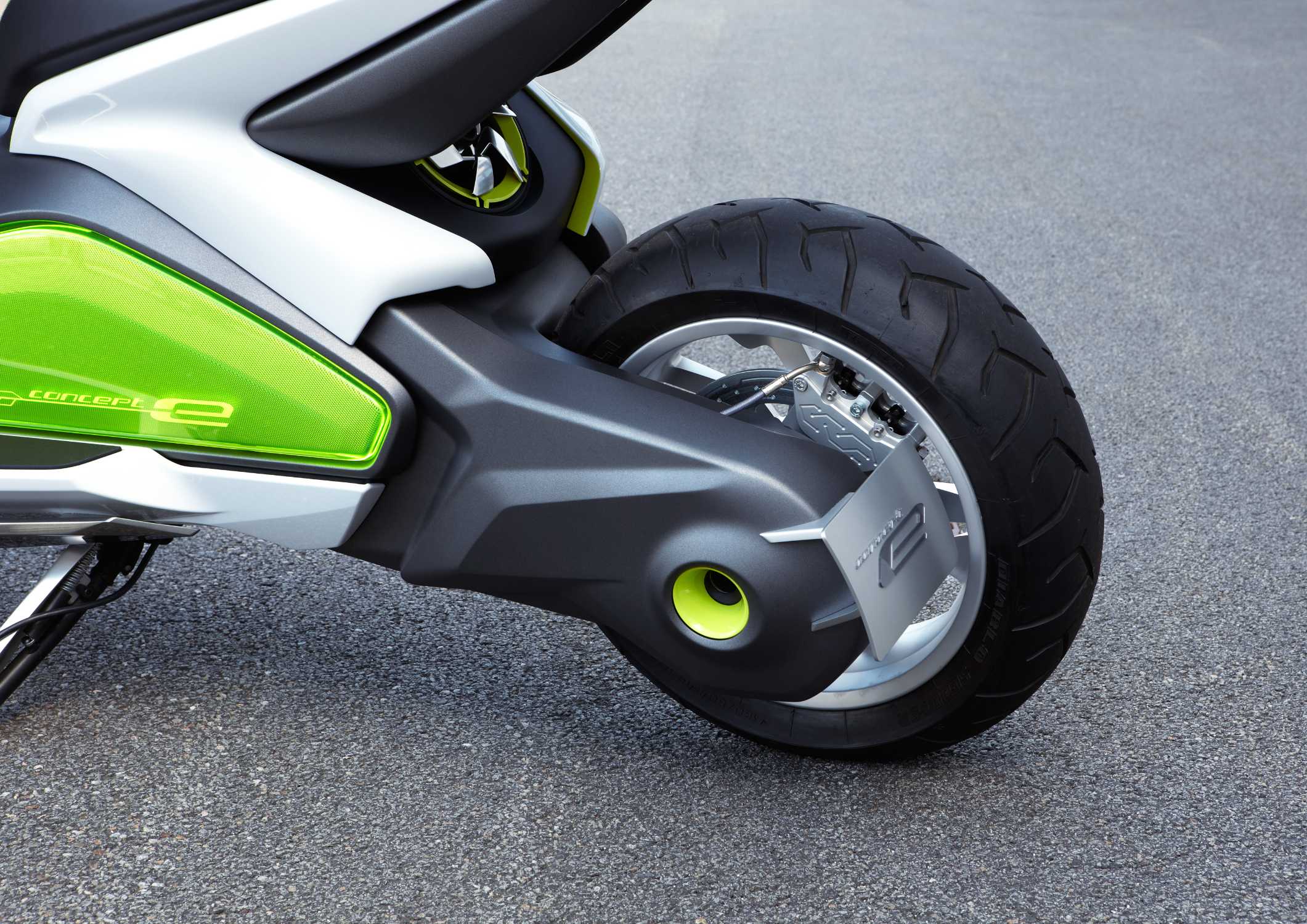 Электрический е. BMW Electric Scooter. Электроскутер BMW концепт. Scooter электросамокат BMW. BMW скутер электрический.