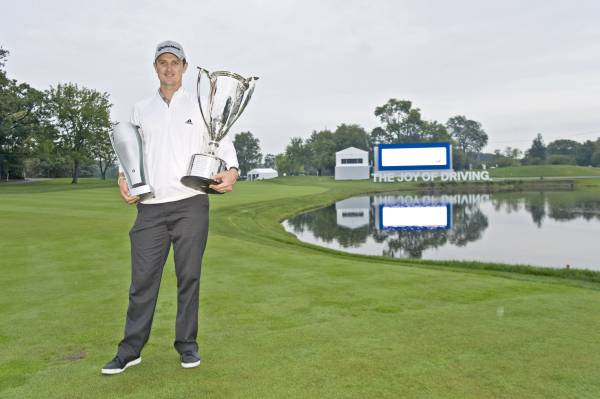 BMW Championship: Justin Rose throws out first pitch at Cubs game