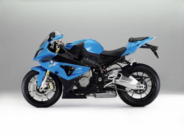 Nova BMW S 1000 RR chega às lojas; confira os preços e detalhes