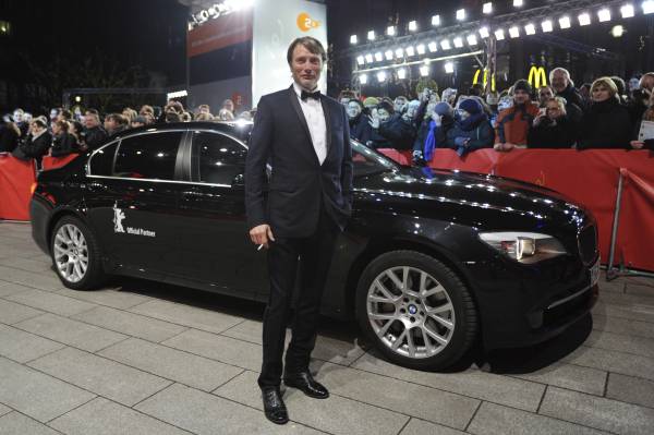 Arrival Mads Mikkelsen. Awards Ceremony Berlin International Film