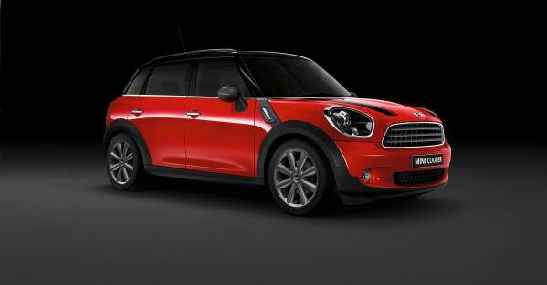 Mini Crossoverに新しいデザイン パッケージ Red Hotパッケージ を設定