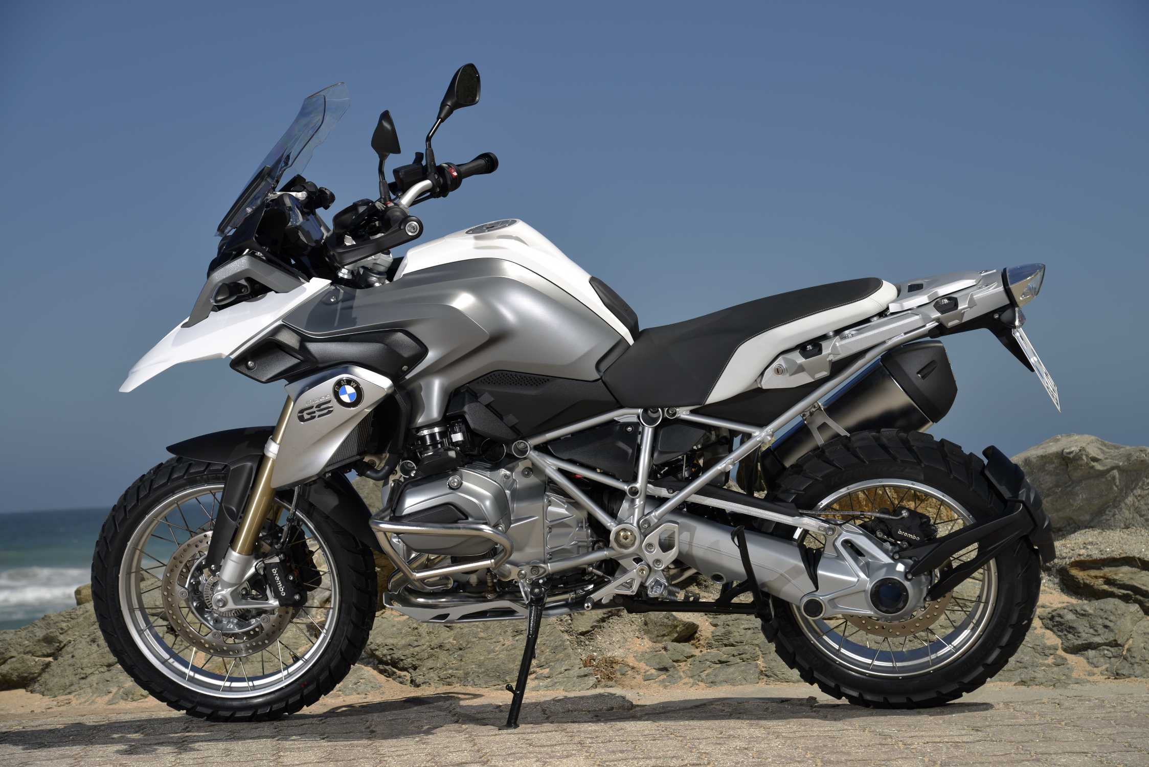 Bmw gs. BMW GS 1200. BMW r1200gs 2013. BMW эндуро r1200gs. Мотоцикл BMW GS 1200.