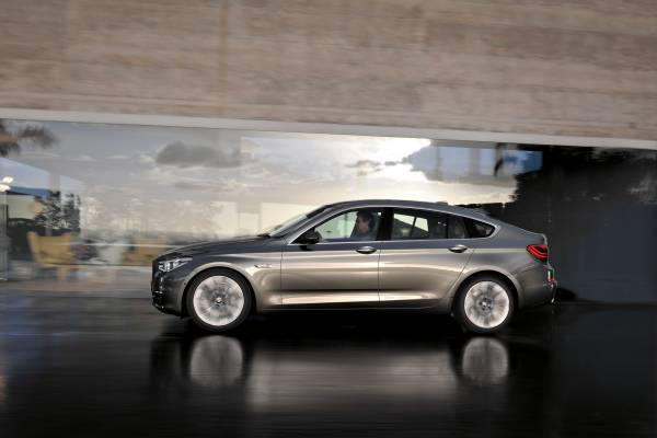 2014 BMW 5-Series Gran Turismo Luxury Line - Side