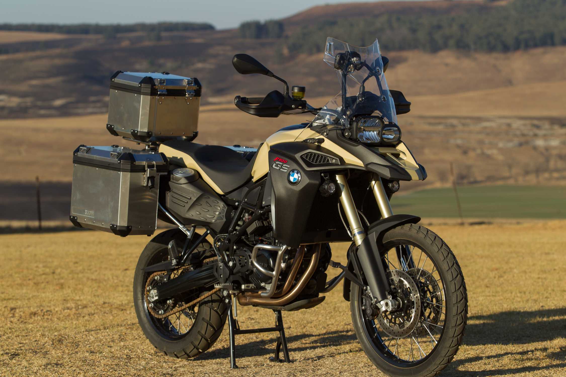 Тюнинг gs8. BMW GS 750 Adventure. BMW GS 650 Adventure. BMW GS 750 2021. F800gs Adventure.