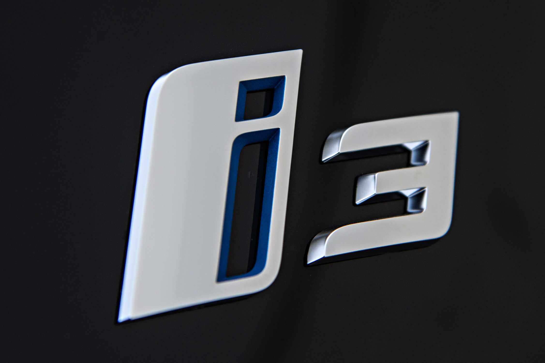 I three. BMW i3 logo. BMW i4 logo. BMW i3 badge. BMW I знак.