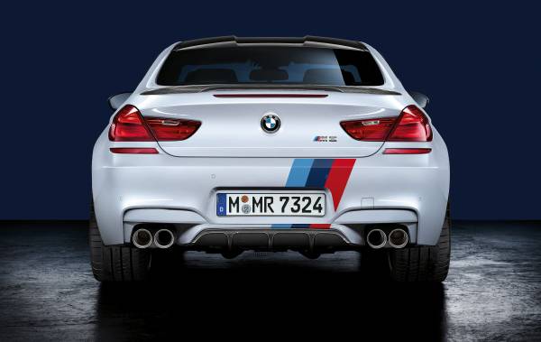 BMW M6 Coupé, BMW M Performance, BMW M Performance Front- und Heckstreifen,  BMW M Performance Heckspoiler Carbon, BMW M Performance Heckdiffusor  Carbon, BMW M Performance Endrohrblende Titan. (10/2013)