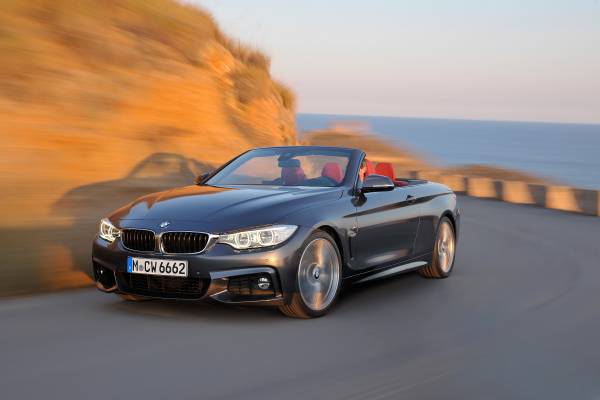 BMW 4シリーズ クーペ／カブリオレ／グラン クーペに、優れた環境性能