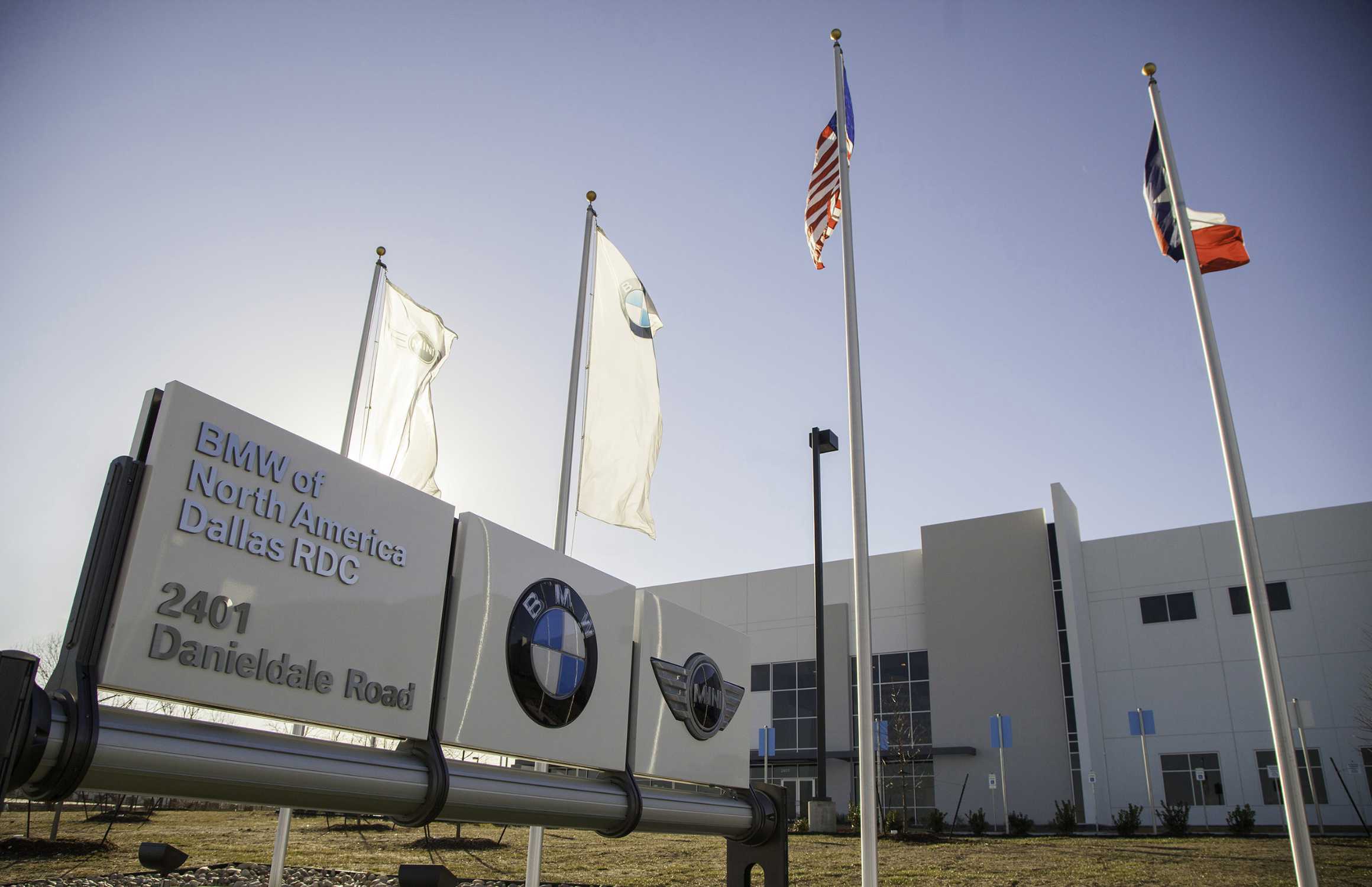 the-bmw-dallas-regional-parts-distribution-center-rdc-in-lancaster