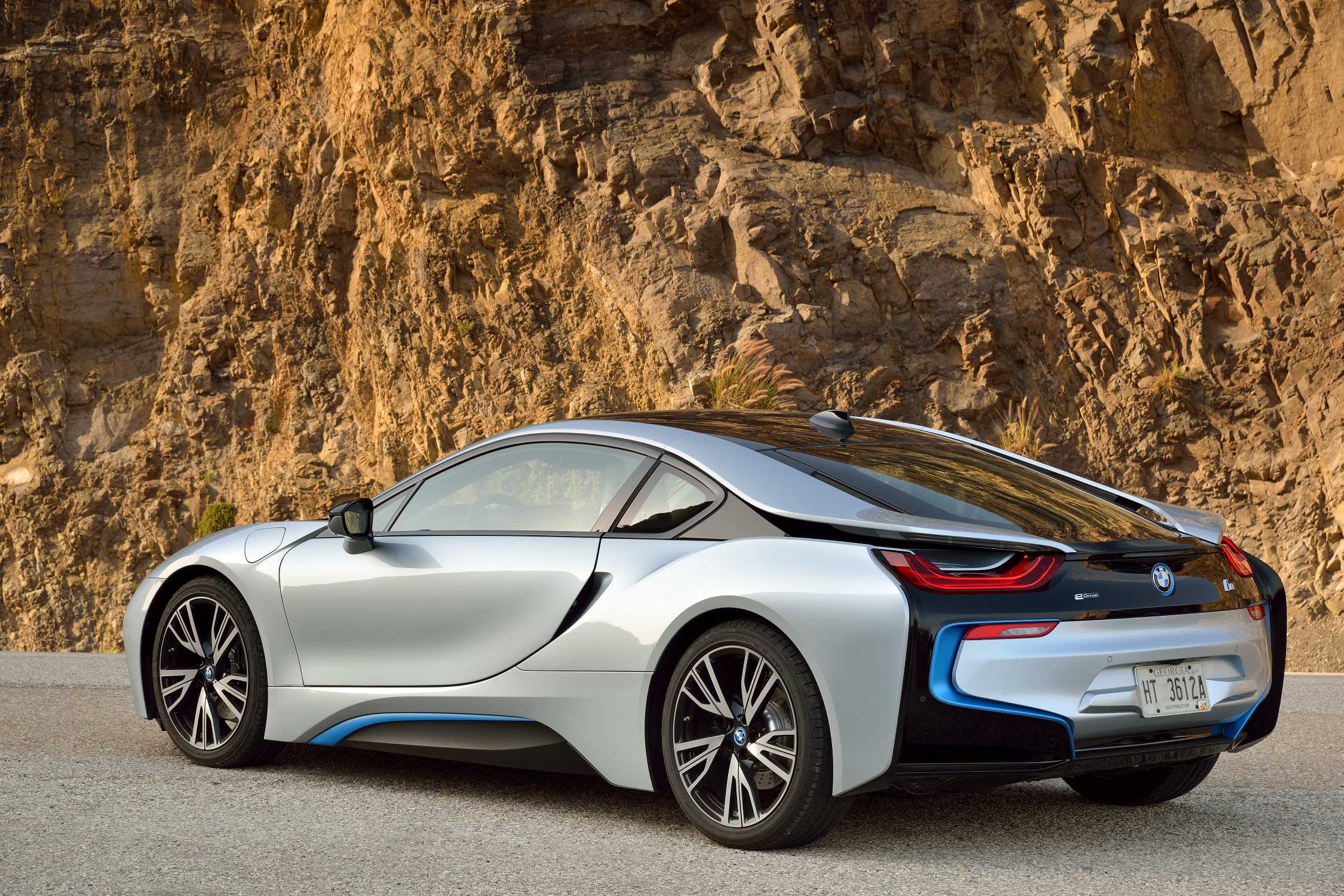 Новая первая. БМВ i8. BMW i8 Coupe. БМВ спорткар i8. BMW i8 2015.