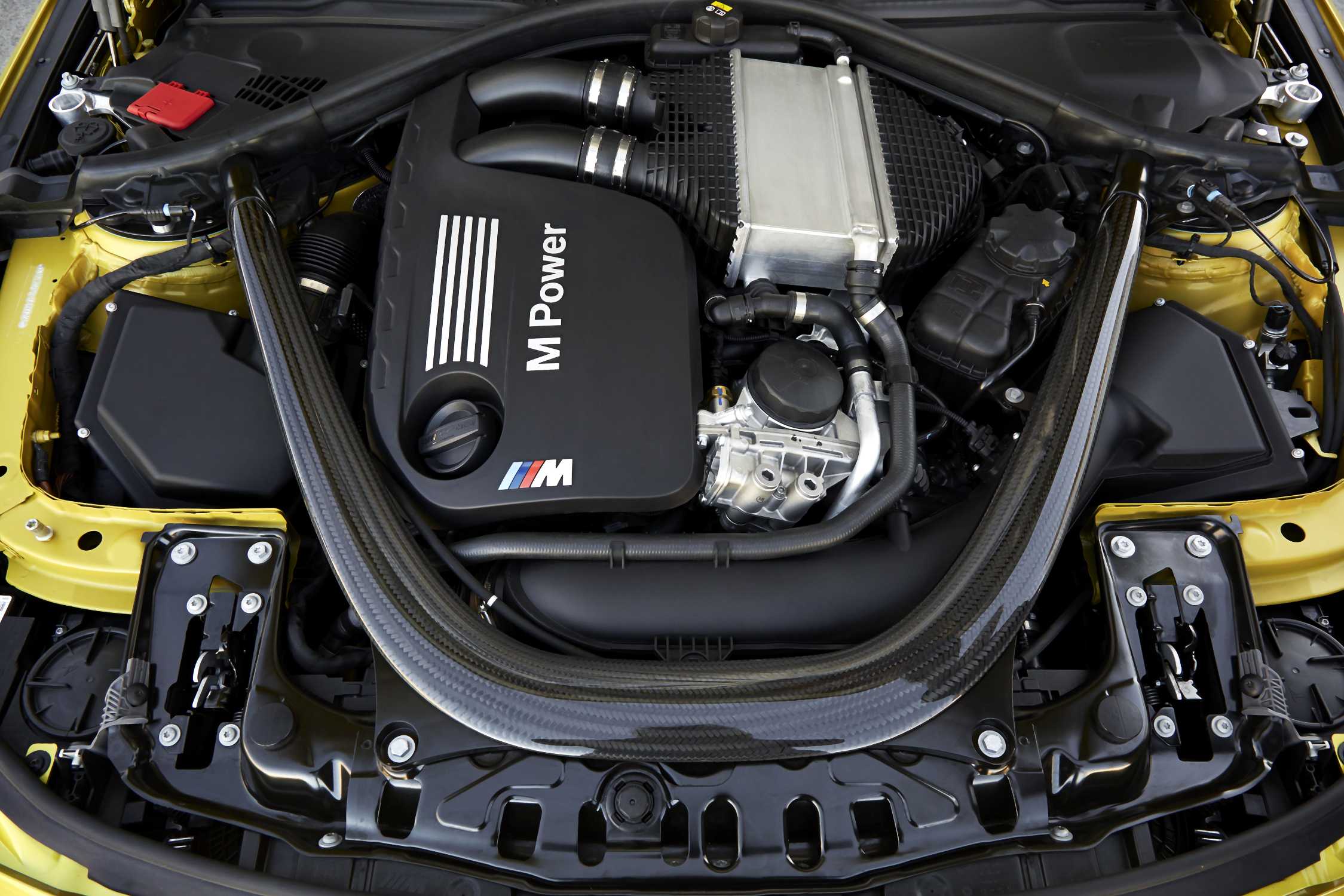 М5 какой мотор. BMW m3 g80 двигатель. BMW m4 мотор. BMW m4 engine. Двигатель БМВ м4.