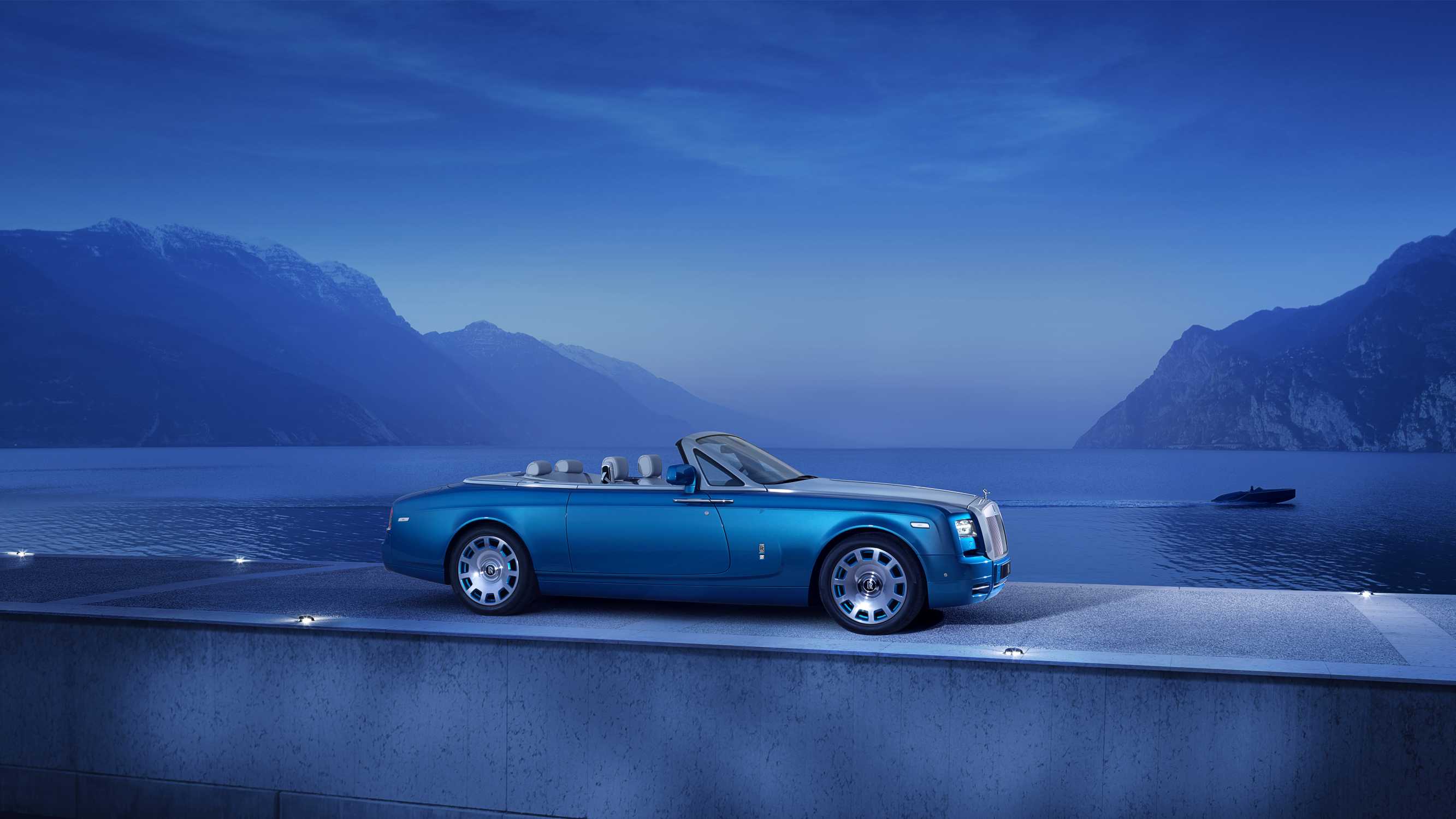 ROLLS-ROYCE PHANTOM DROPHEAD COUPÉ WATERSPEED COLLECTION 