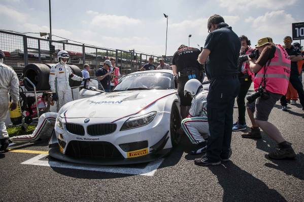 Alessandro Zanardi shines in his return to Brands Hatch