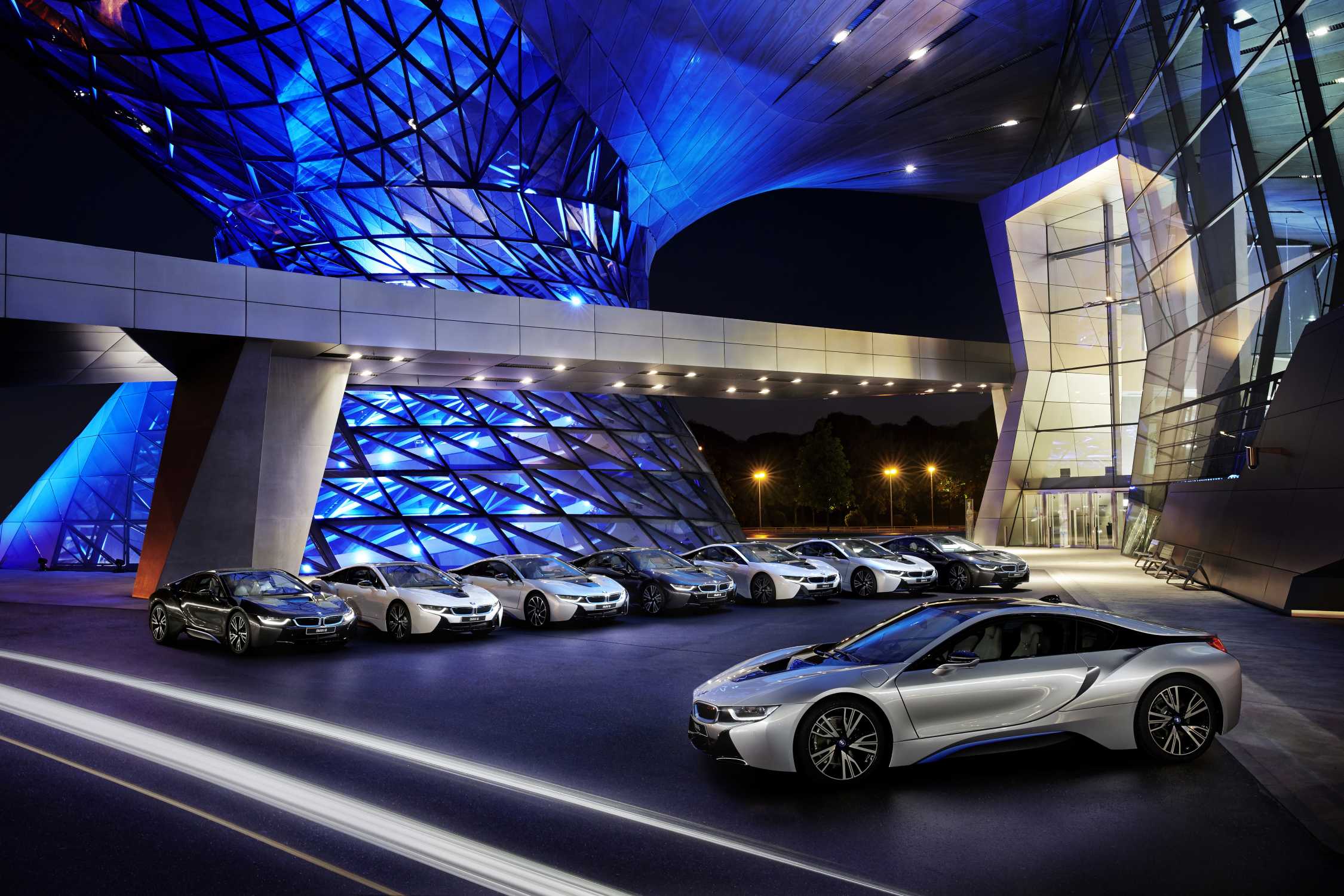 Weltweit erste Auslieferungen des BMW i8 am 05. Juni 2014 in der BMW Welt in München.