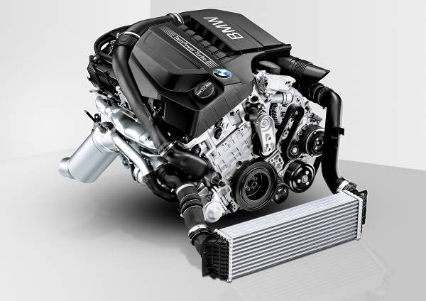  Motor de gasolina de seis cilindros en línea BMW TwinPower Turbo de , litros ( / )