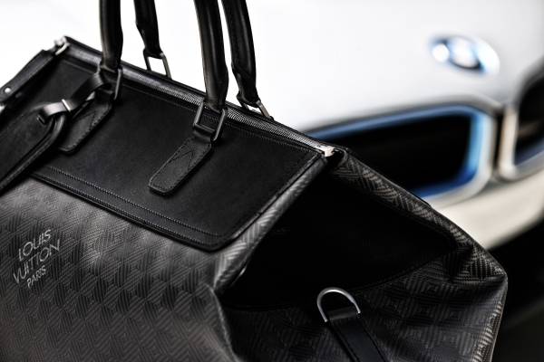 Louis Vuitton creates tailor-made luggage bags for the BMW i8 - ZigWheels