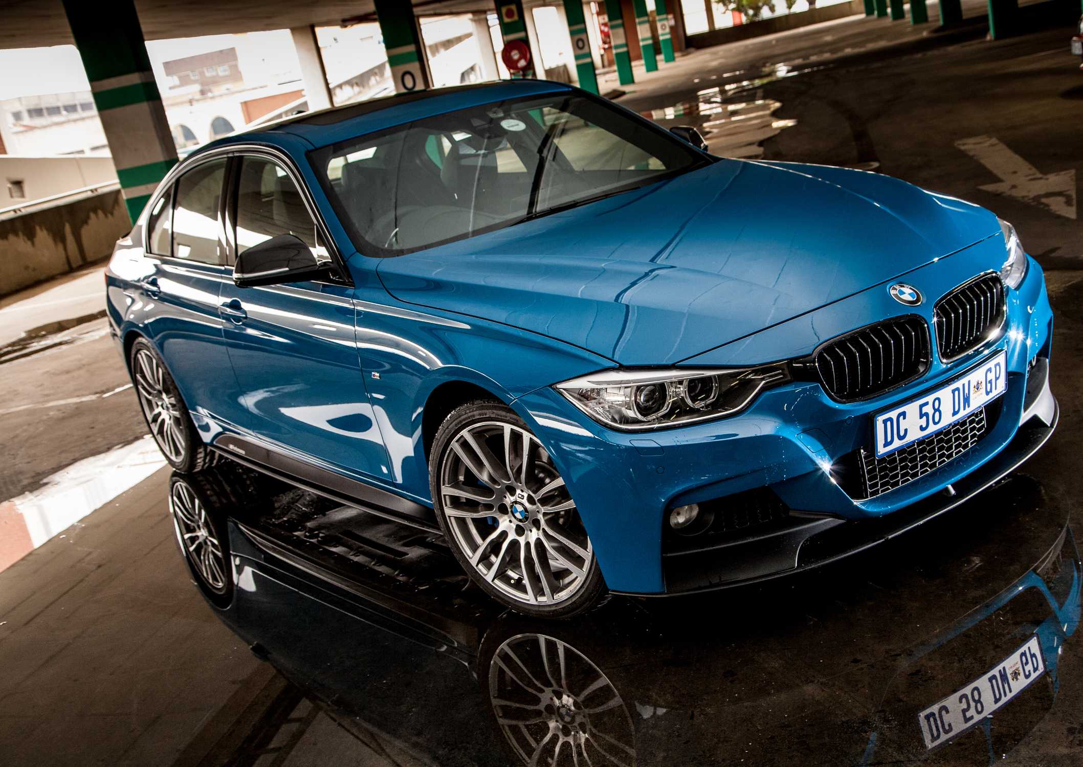 Бмв ф30 320i. BMW m3 320i. BMW 320i XDRIVE M Performance. BMW 320i Blue. BMW 3 320i m Performance.