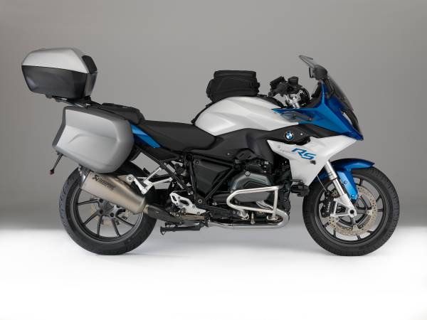 BMW R 1200 BMW R 1200 R with special accessories: panniers and topcas small incl. luggage grid; Akrapović Sport silencer; footrests, milled, adjustable; crash bars; LED auxiliary headlights; indicators,