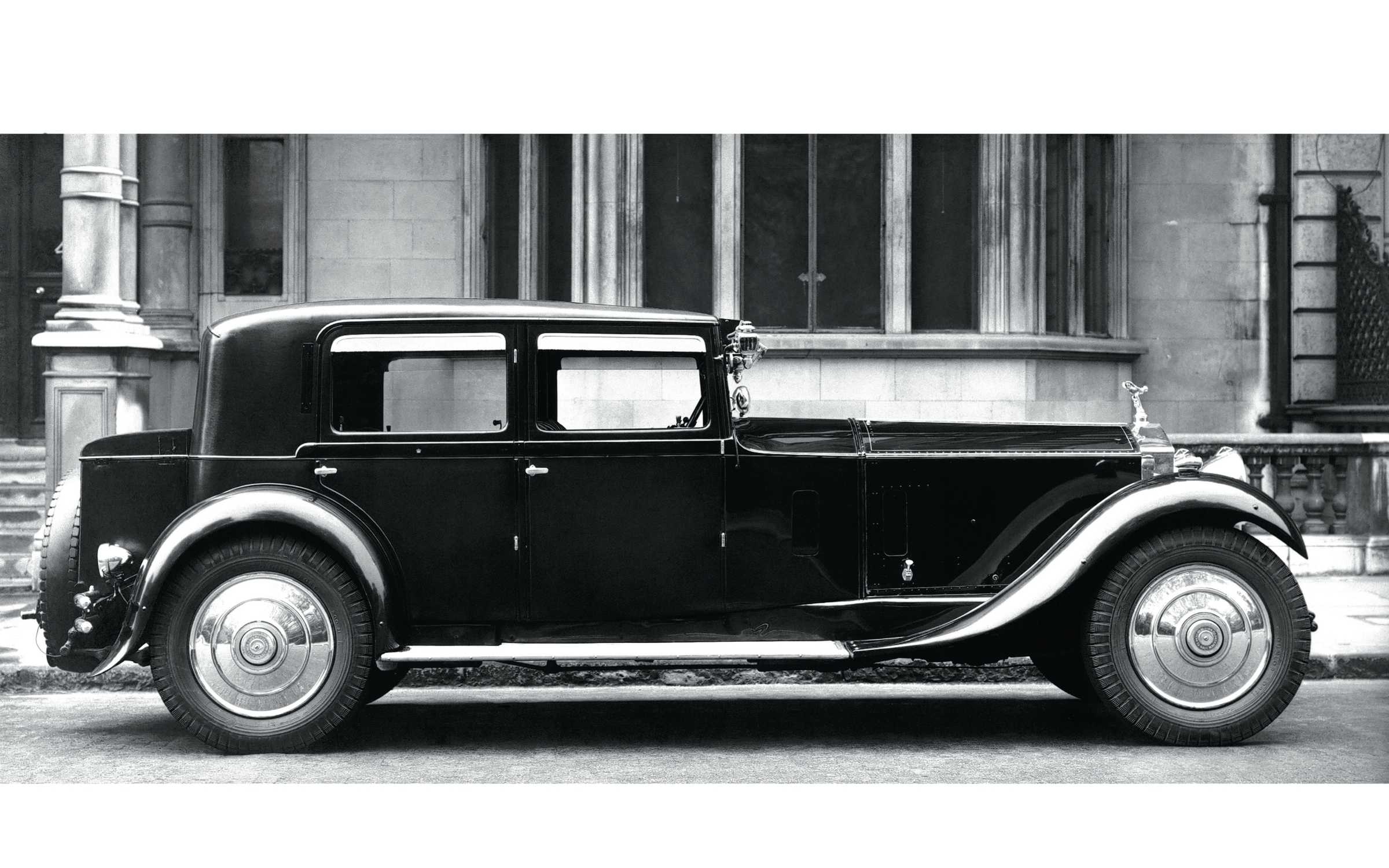 ROLLS-ROYCE PHANTOM ＩＩ The sublime Rolls Royce Phantom 100 years old! To mark this