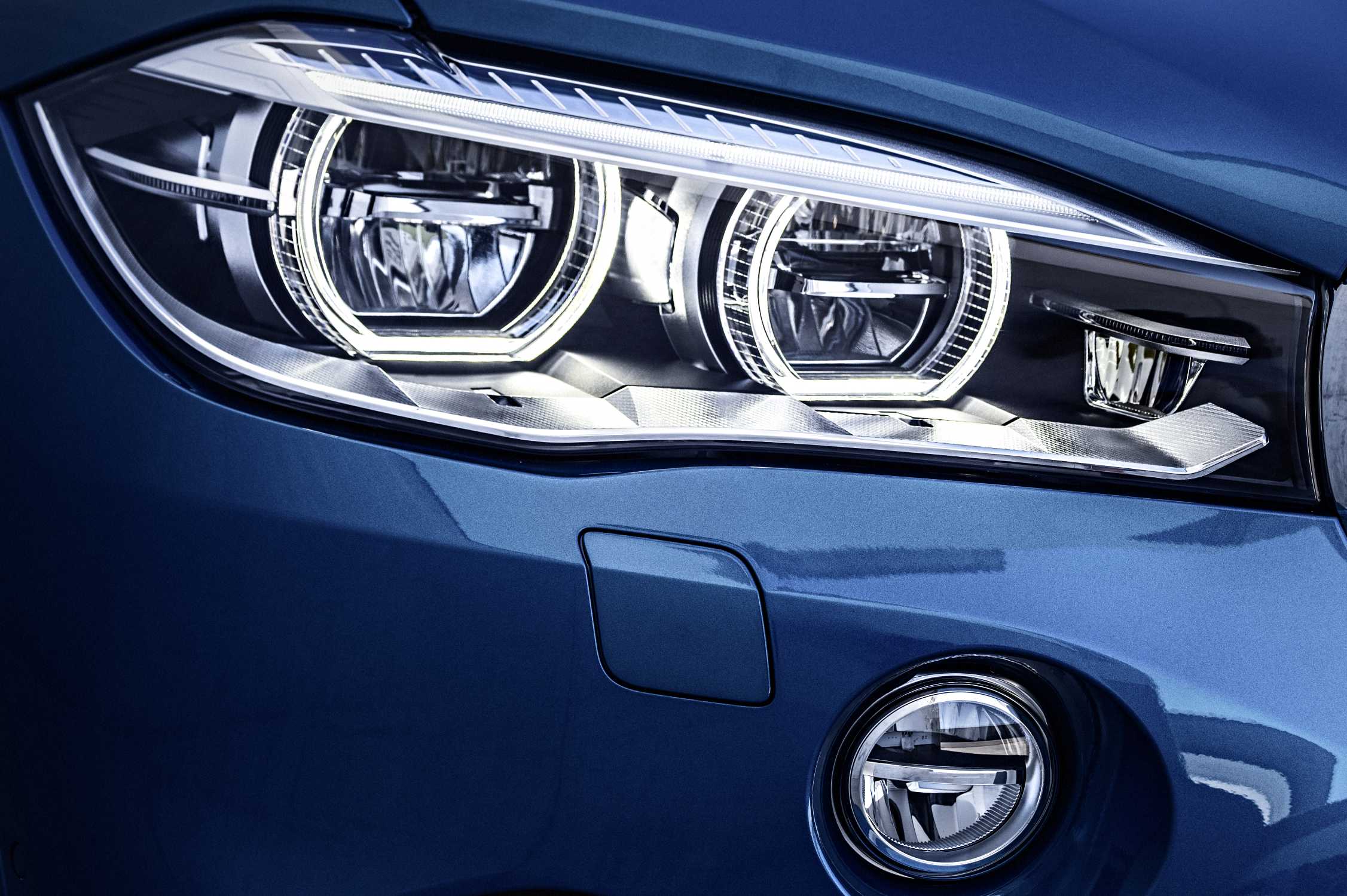 Bmw led deals headlights