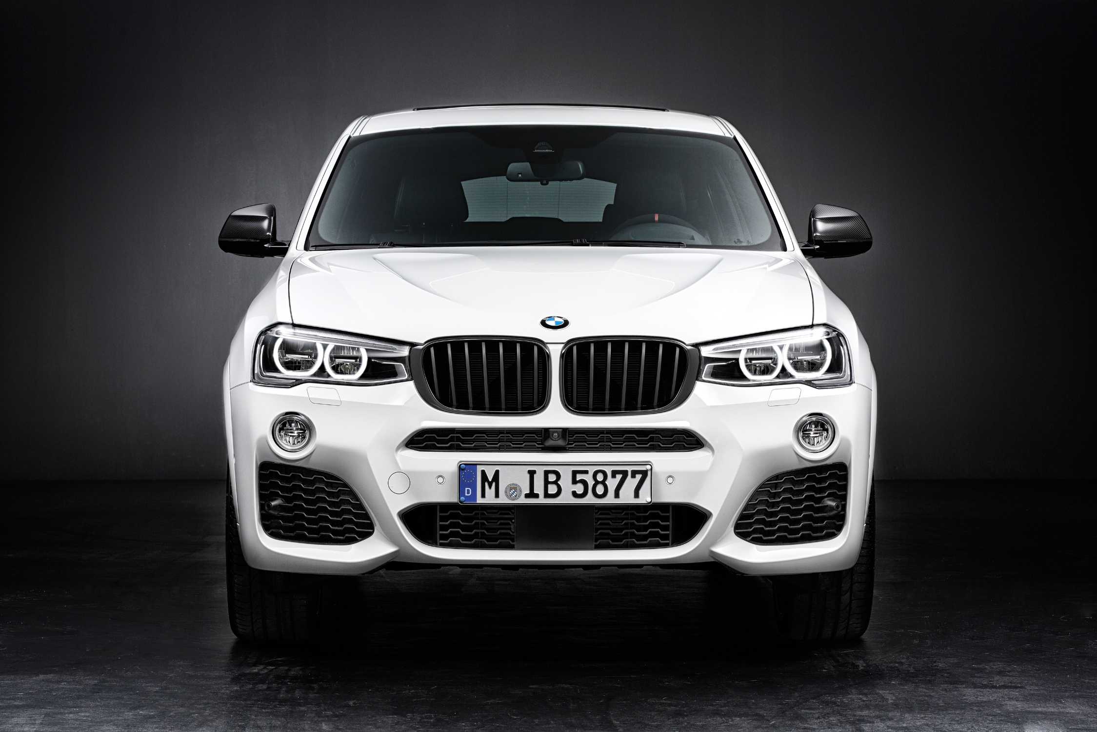 BMW X4 with M Performance Parts (11/2014).
