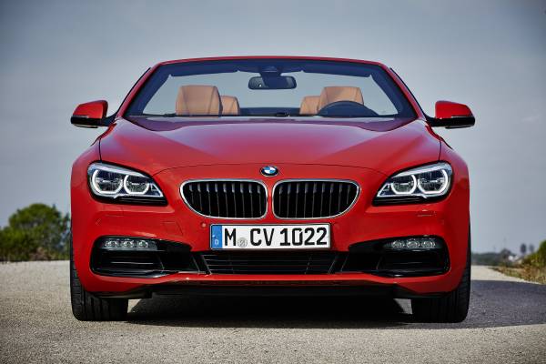 https://mediapool.bmwgroup.com/cache/P9/201411/P90169506/P90169506-the-new-bmw-6-series-convertible-exterior-12-2014-600px.jpg