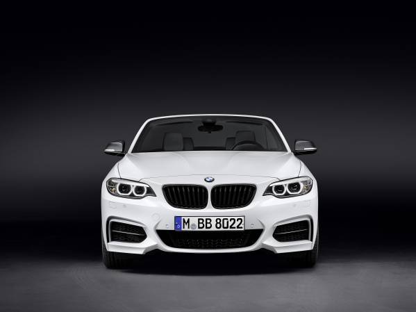 BMW M Performance Zubehör für das BMW 2er Cabrio.
