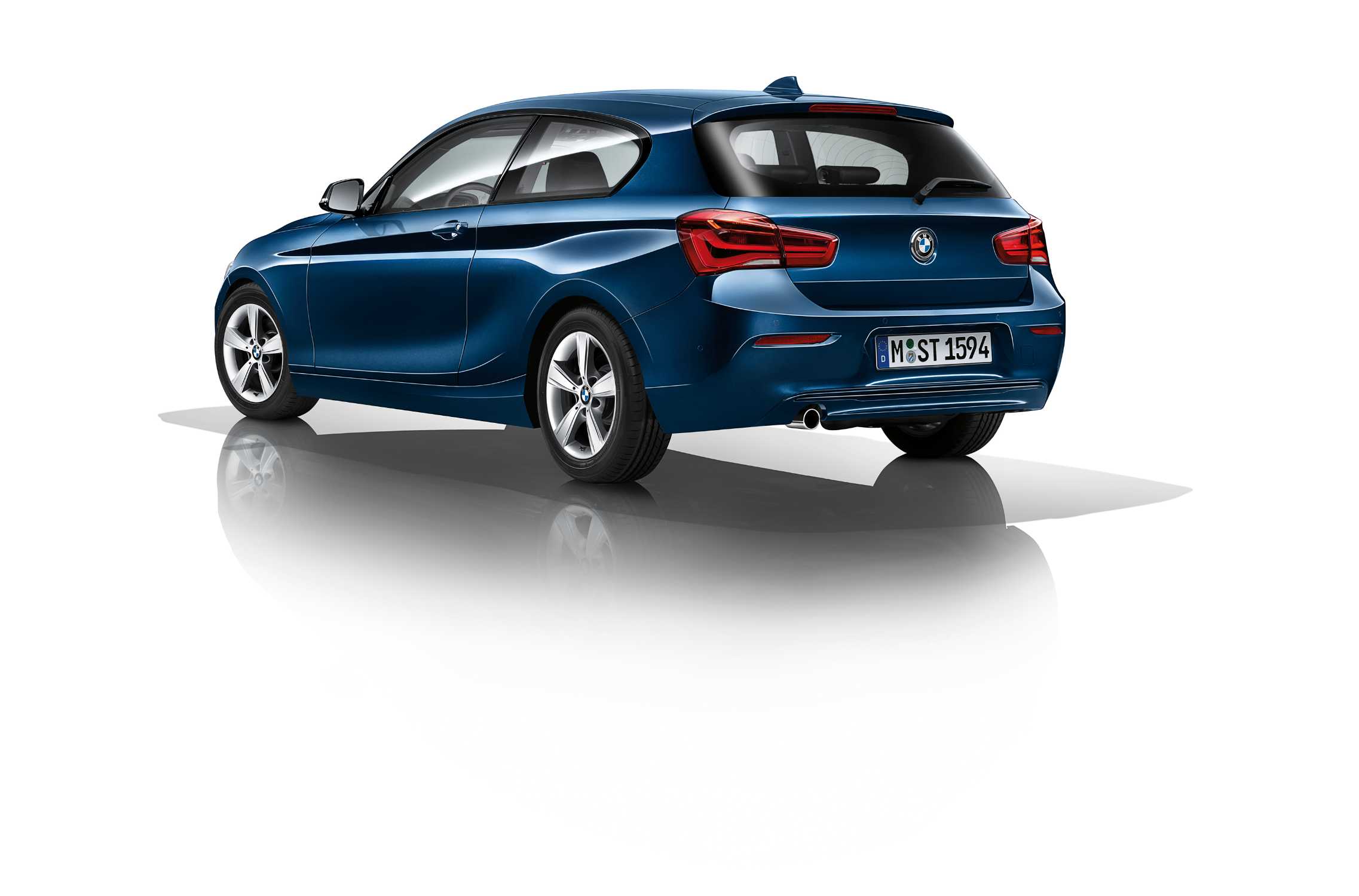 bmw-1-series-model-sport-line-01-2015