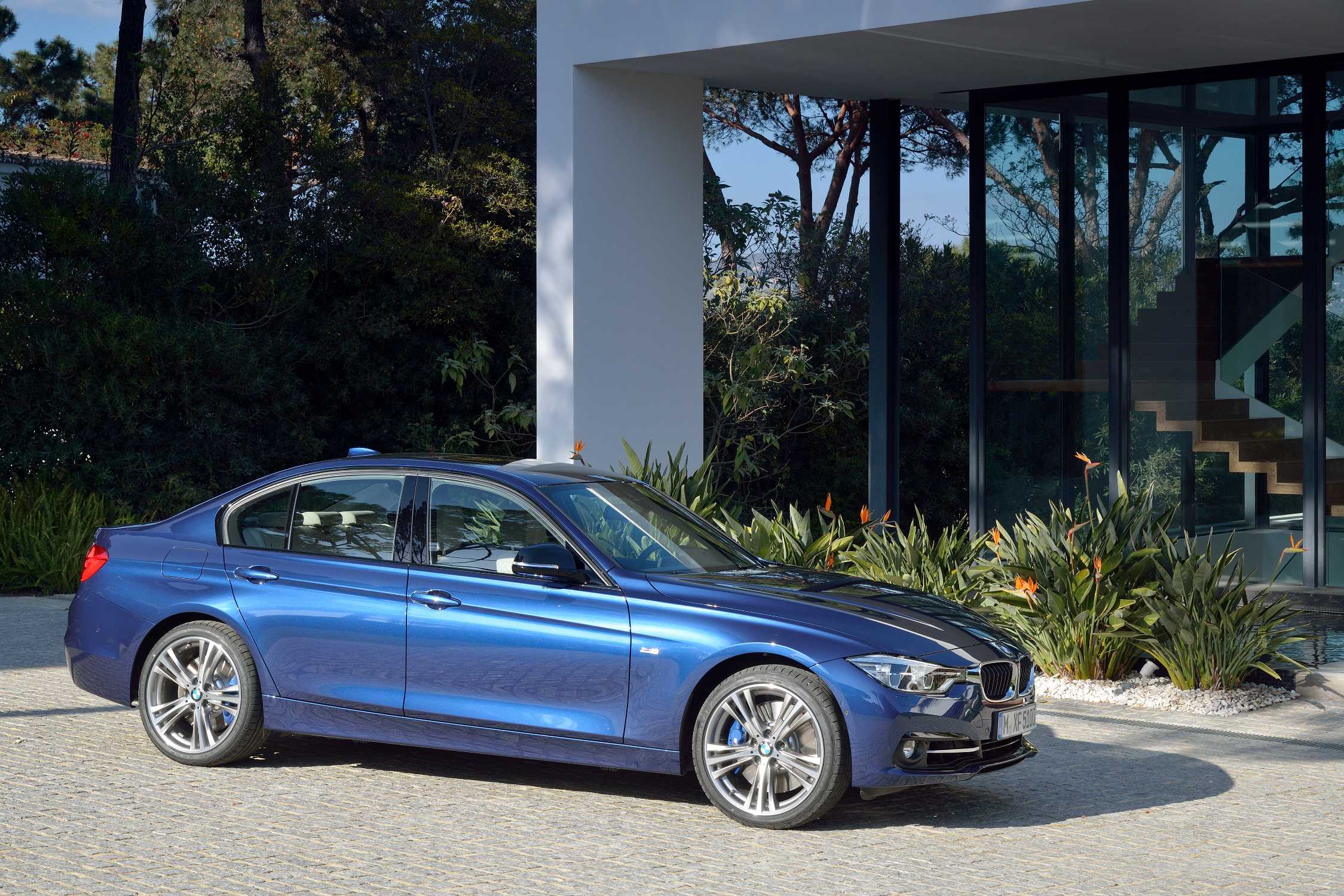 The new BMW 3 Series Sedan, Model Sport Line (05/2015