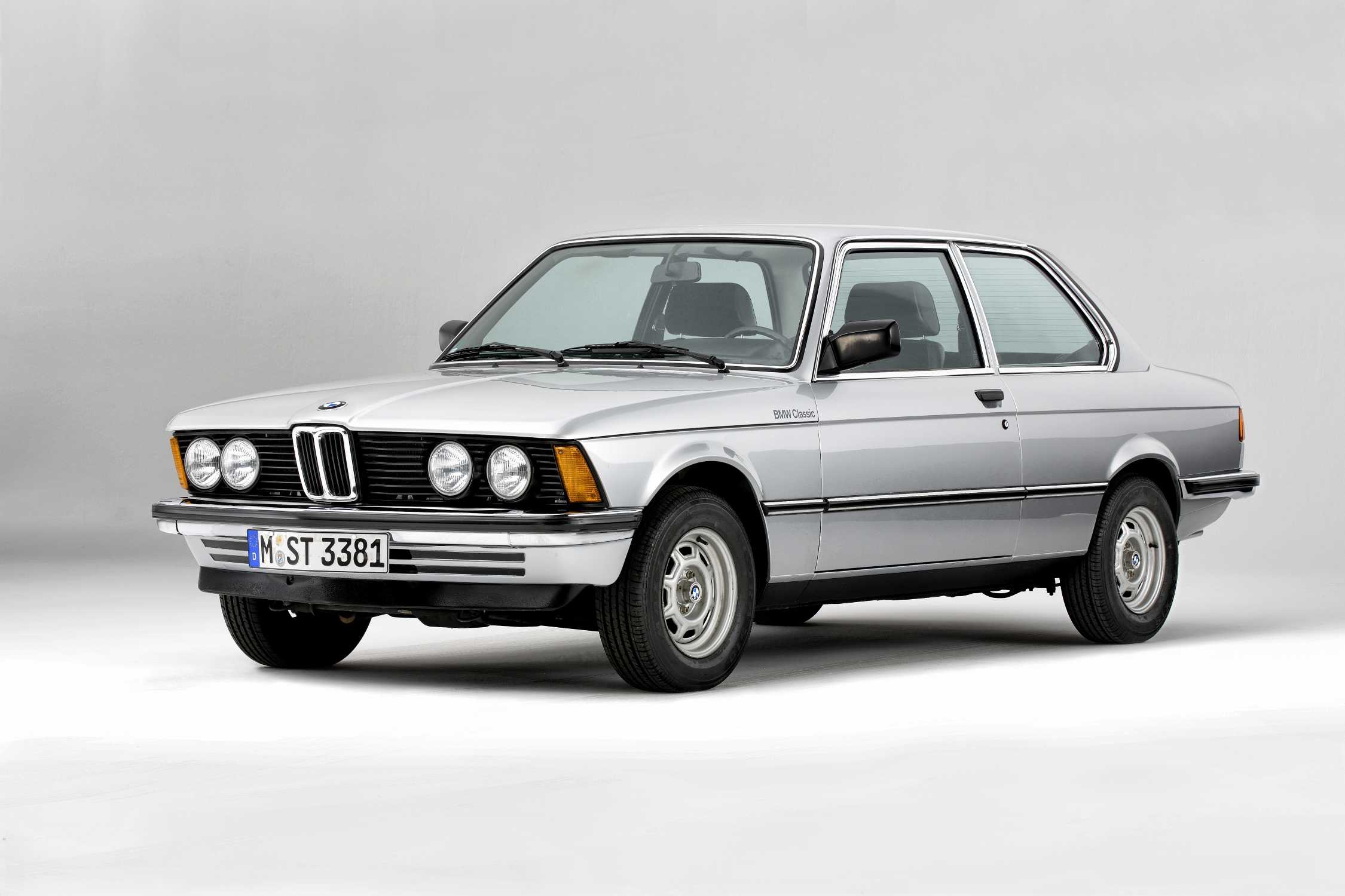 BMW 320 Race Car Debuts in New Hot Wheels Car Culture Mix - autoevolution