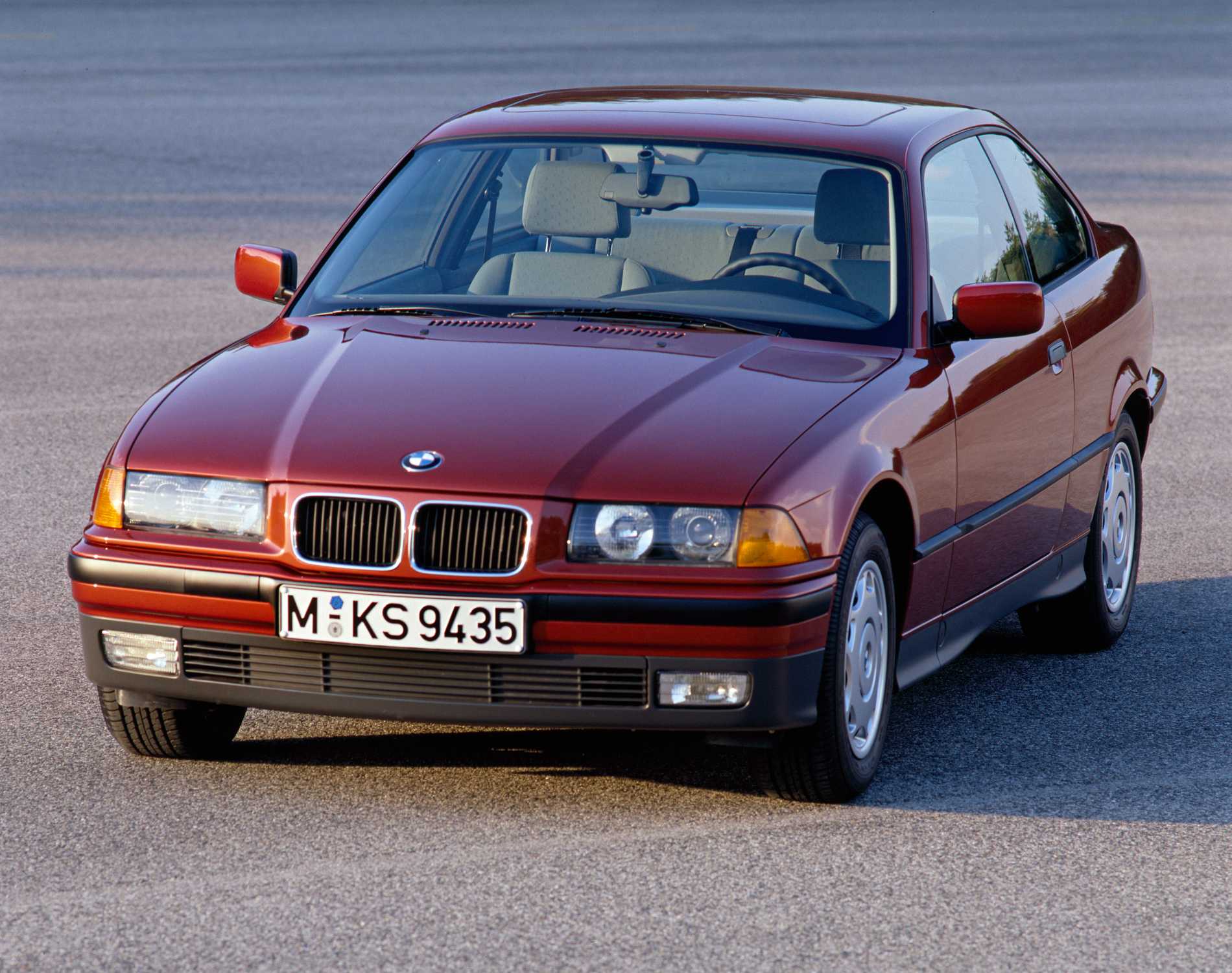 40 anniversary BMW 3 series, modelrange E36, Production 1990-1998, (05/2015)