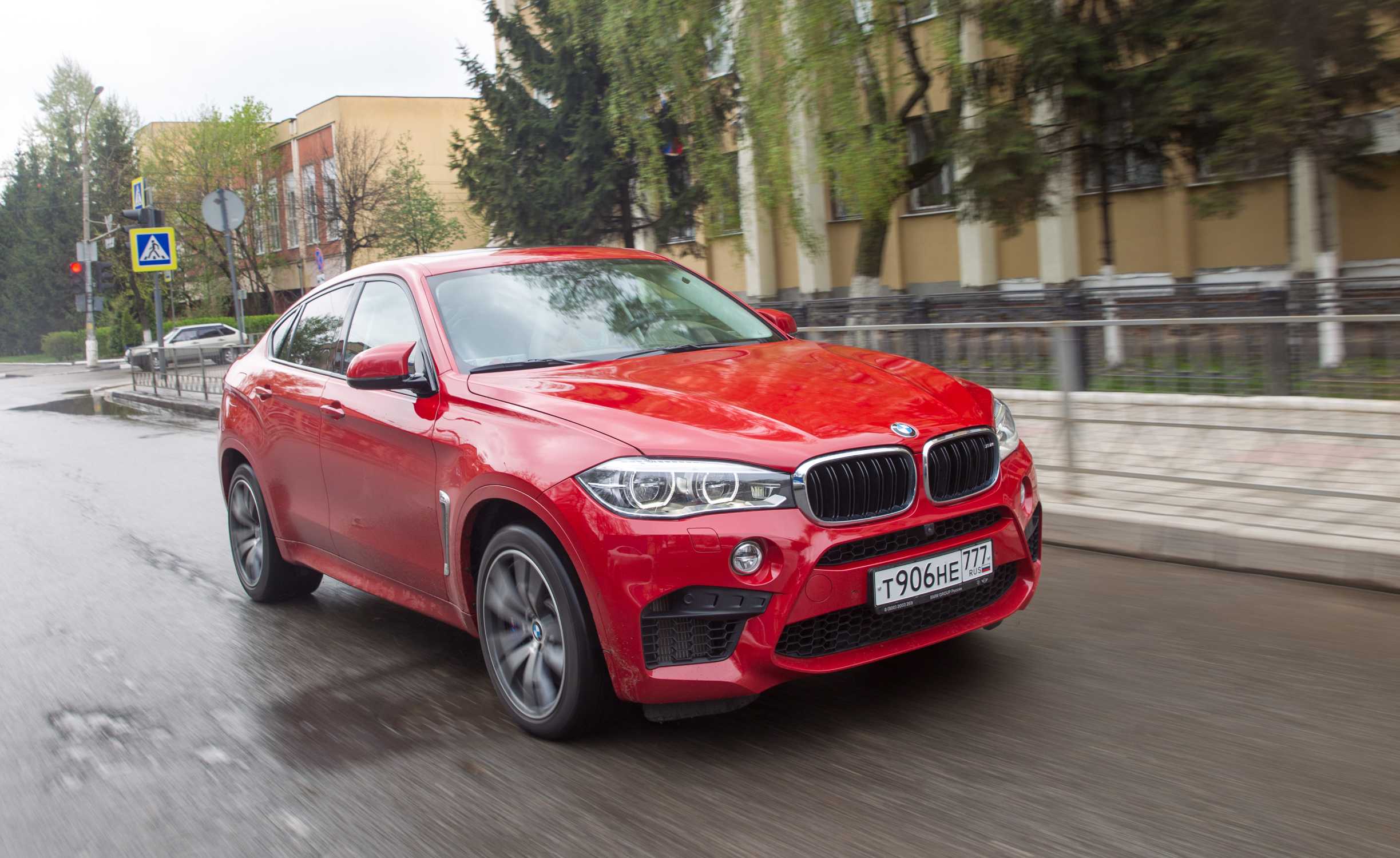 BMW x6 f86 Dark Red