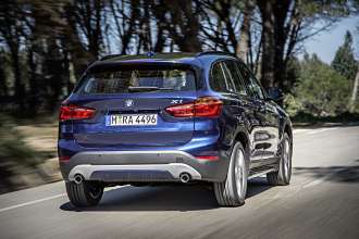 The new BMW X1.
BMW X1 xDrive25i - Sport Line - Mediteranean Blue - Light-alloy wheels double spoke 568 - Interior, Dakota leather Black with perforation and Red stitching - Interior trim, Fine Brushed Aluminium with Coral Red accent.