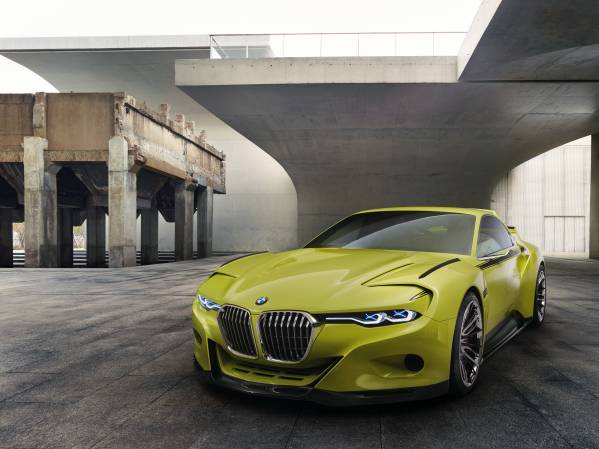 BMW M4 GTS and BMW 3.0 CSL Homage receive 2015 Auto Bild Sports