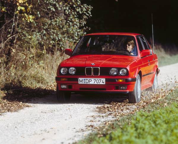 BMW 325iX E30: Seltener Allrad-Klassiker  auto-illustrierte - Das  Schweizer Automagazin