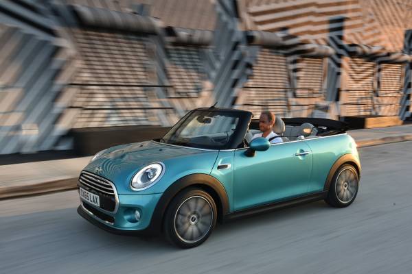 Next-gen Mini convertible spotted with internal combustion engine