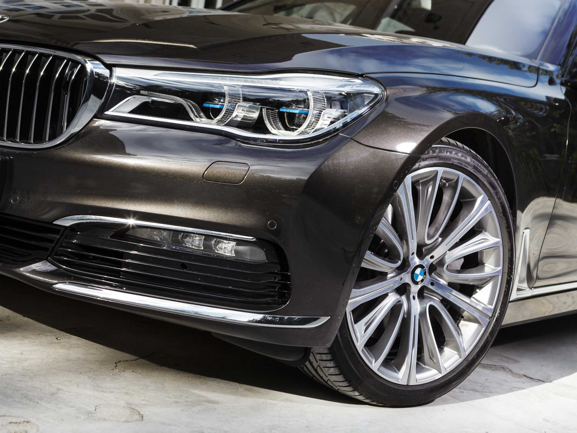 BMW 7 Grille Evolution