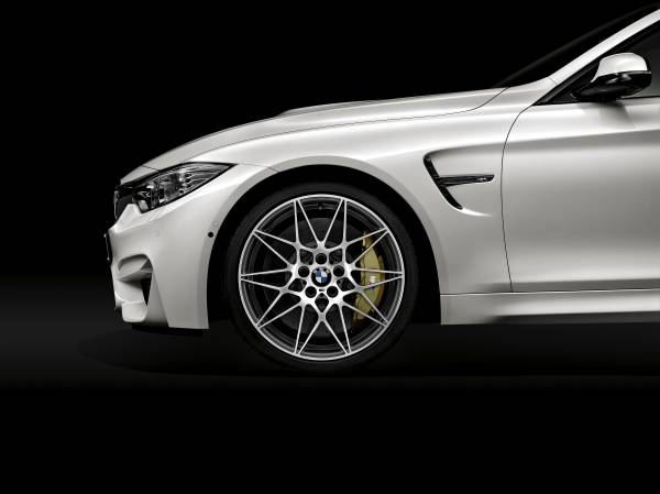BMW m3 Berline f80 m4 Coupé f82 Cabriolet f83 3/2017 catalogue brochure