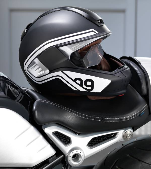BMW Motorrad presents the new BMW Motorrad Clothing Collection 2024.