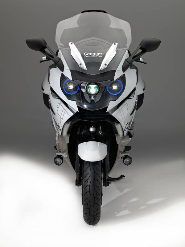  BMW Motorrad presenta conceptos de luz láser para motocicletas y casco con pantalla frontal.  Tecnologías innovadoras para aumentar la seguridad de las motocicletas.