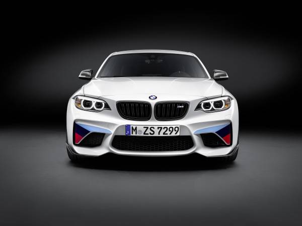 BMW präsentiert umfangreiches Sortiment an BMW M Performance Zubehör für  das neue BMW M2 Coupé.