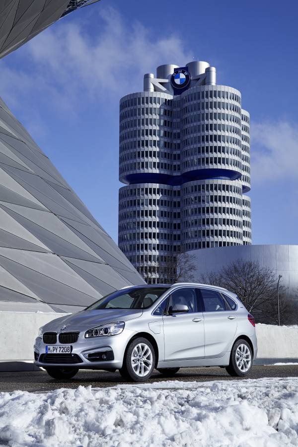 The new BMW 225xe - Additional Pictures.