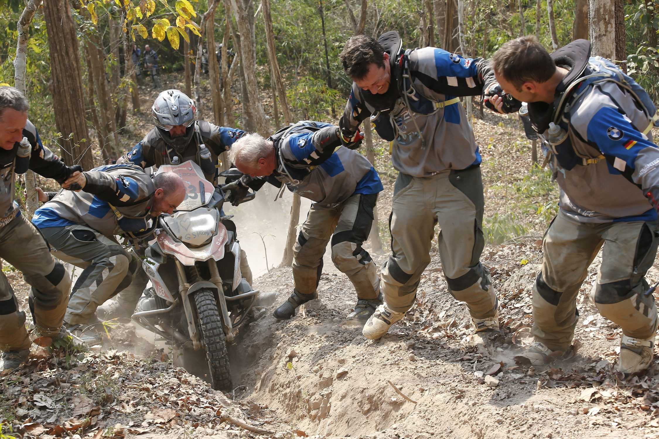 Bmw Motorrad International Gs Trophy Southeast Asia 16 Day 6 Toughest Day Yet Brings The Biggest Smiles At Gstrophy 16